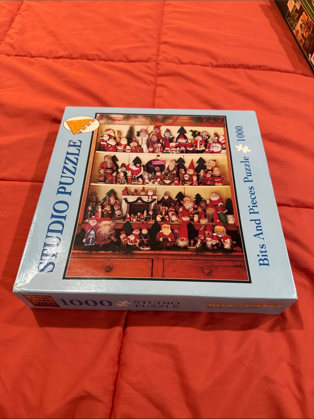 Studio Puzzle 1000-Piece Vintage Santa Shelf Jigsaw Puzzle - Light Blue Box